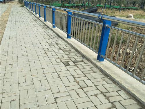 安全河道景观桥梁护栏304不锈钢复合管桥梁防撞栏杆