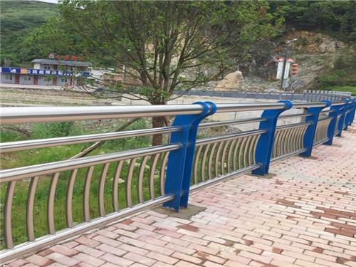 桥梁不锈钢复合管隔离栏杆 道路景观护栏