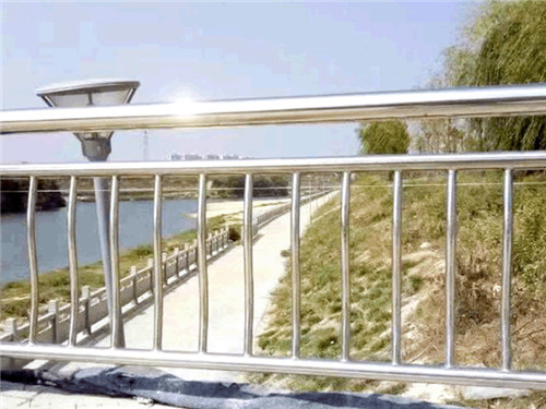 来图定制 不锈钢复合管桥梁护栏 景观河道灯光桥梁栏杆