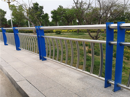桥梁不锈钢护栏 道路交通安全防护河道景观不锈钢护栏
